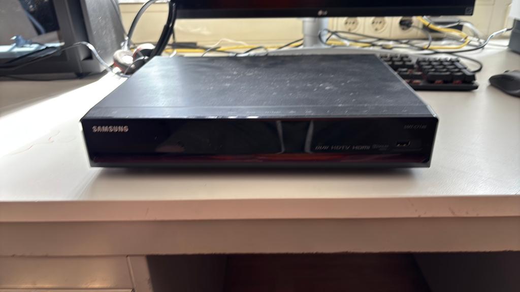 Samsung digitale tv‑ontvanger – model SMT‑C7140B, Ophalen of Verzenden, Zo goed als nieuw