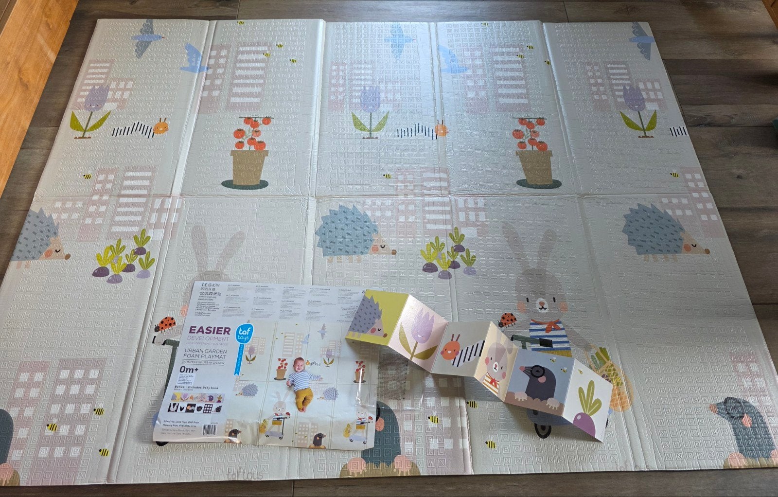 Taf Toys Urban Garden Foam Speelkleed + Babyboek, Ophalen of Verzenden, Zo goed als nieuw, Speelkleed