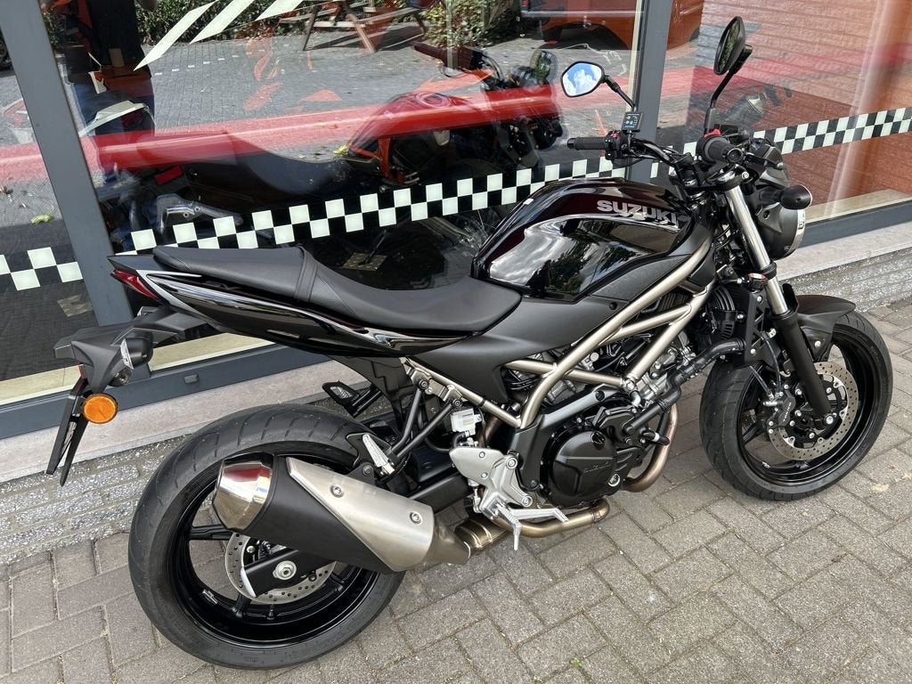 SUZUKI SV 650 A 2022, Motoren, Bedrijf, Naked bike
