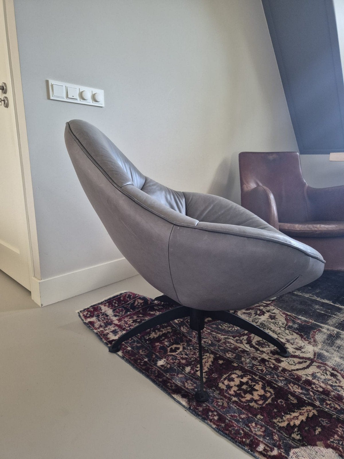 Label Vandenberg Hidde Fauteuil - Grijs Leer, Ophalen, Modern design, Gebruikt, 75 tot 100 cm