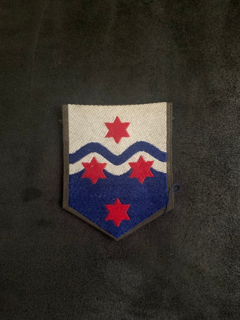 Landmacht mouw embleem nationaal logistiek commando, Verzamelen, Militaria | Algemeen, Ophalen, Landmacht, Nederland, Embleem of Badge