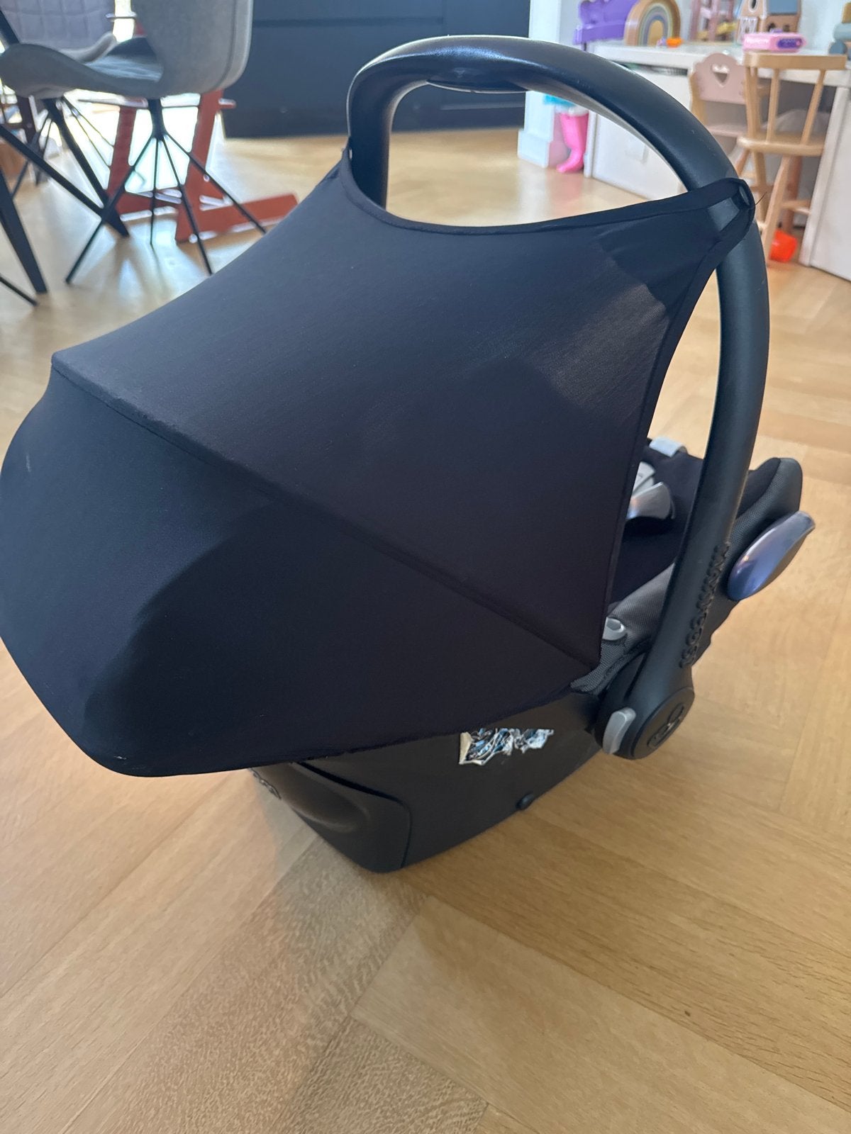 Foto 3 van Maxi-Cosi autostoel met zonnekap