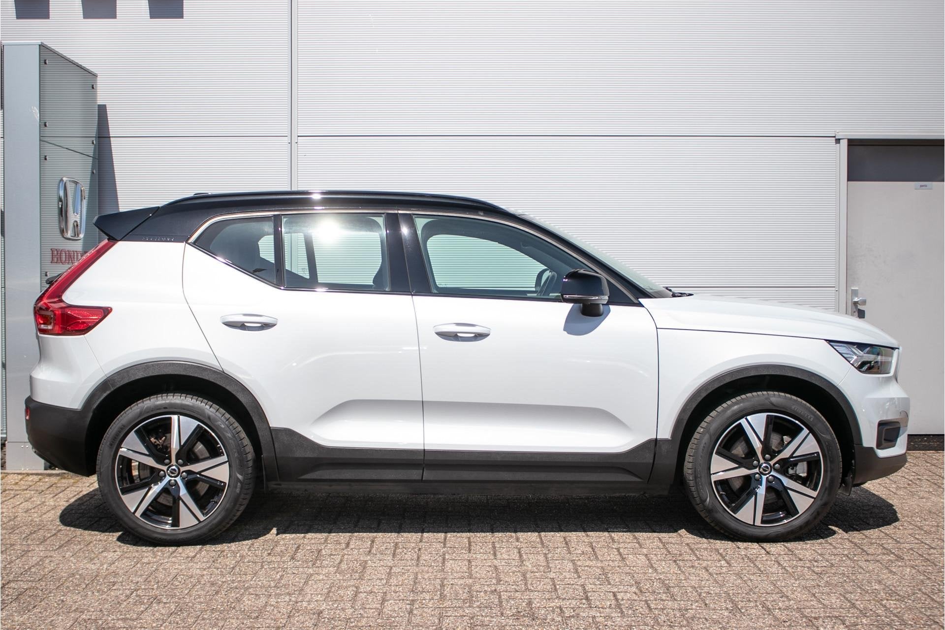 Volvo XC40 Recharge P8 AWD R-Design - SOH 91% | 360 cam | tw, Auto's, Volvo, 34 min, Gebruikt, Origineel Nederlands, 416 km