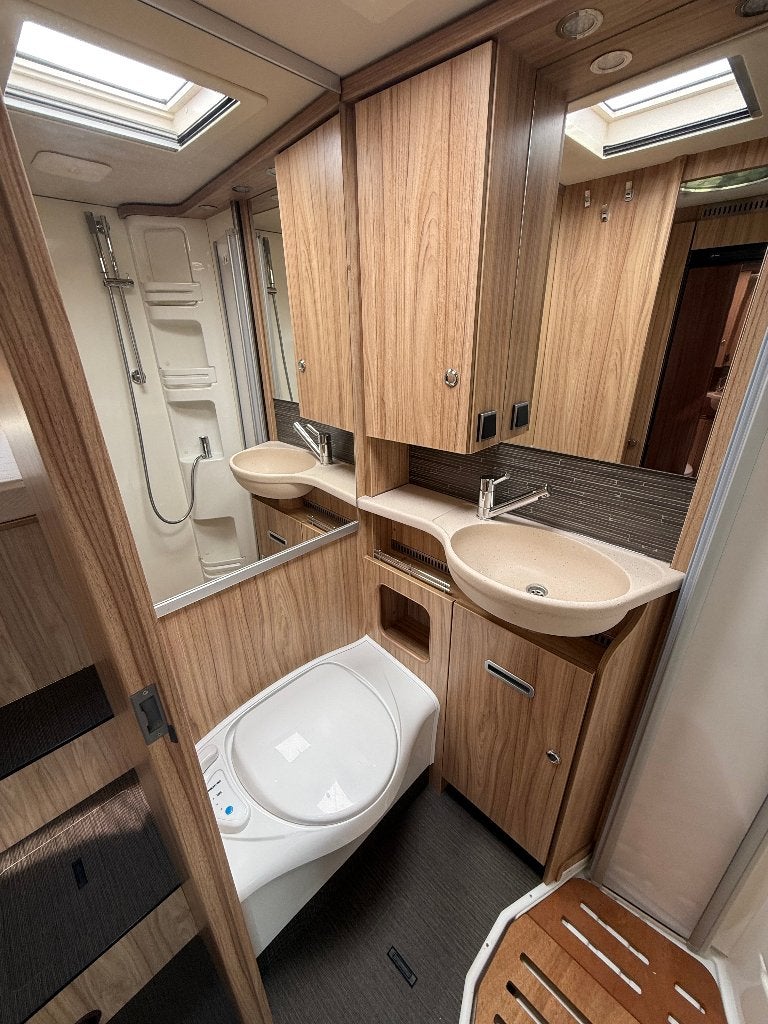 Foto 15 van Hymer ML-T 580 Mercedes Sprinter automaat met enkele bedden