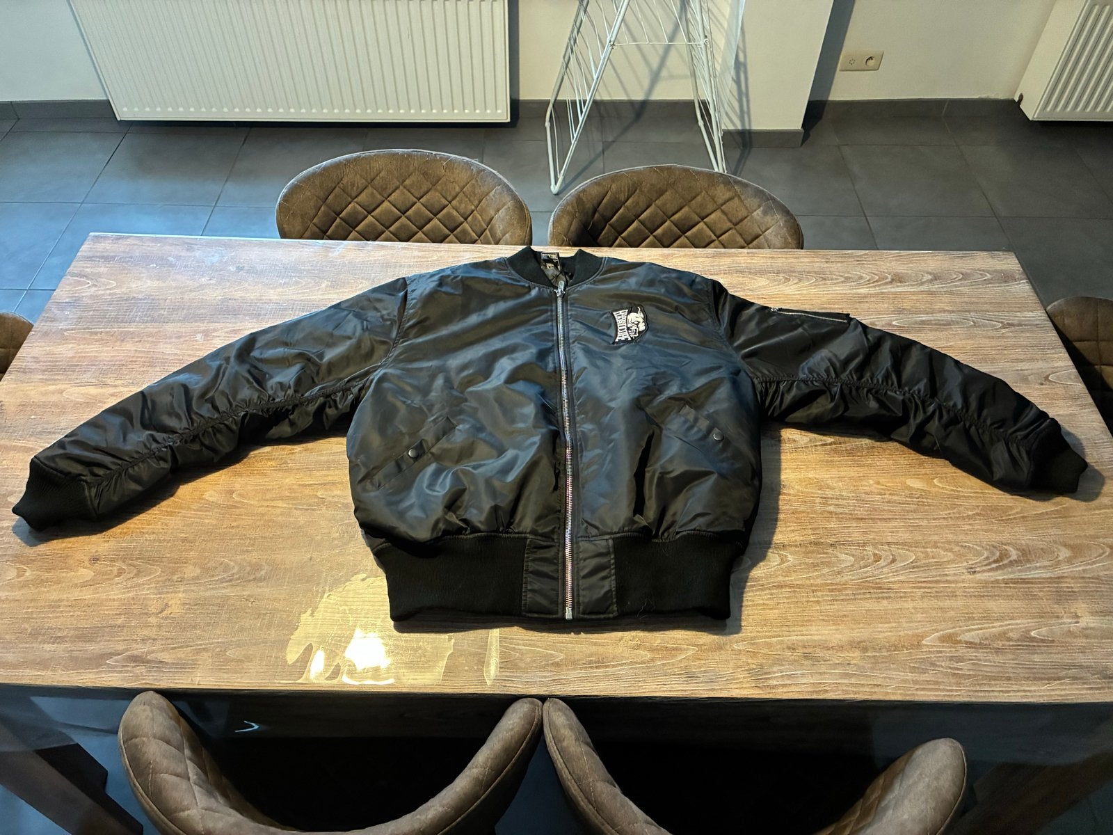 100% Hardcore Bomberjack Zwart - Maat XL, Ophalen of Verzenden, Zo goed als nieuw, Maat 56/58 (XL), Zwart