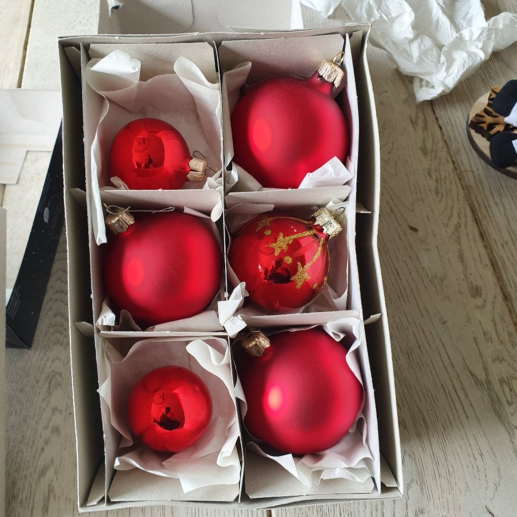 rode kerstballen, Ophalen of Verzenden, Zo goed als nieuw
