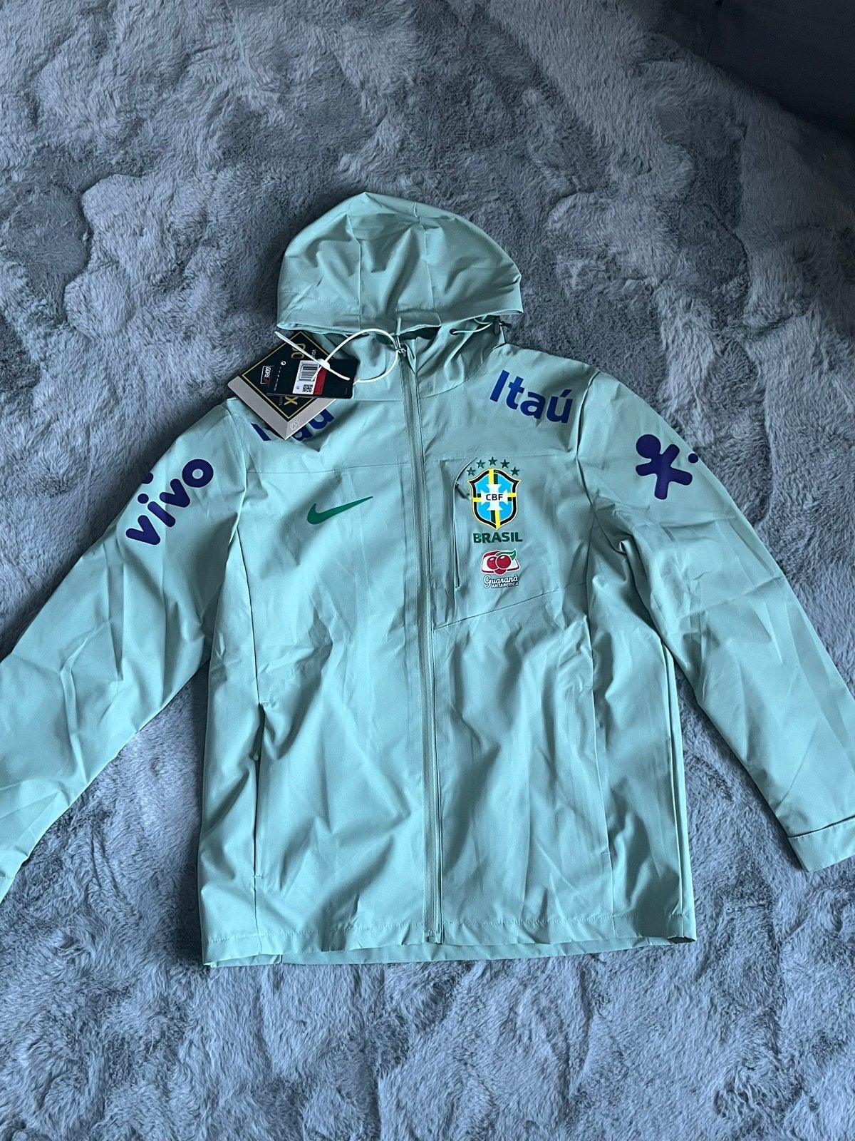 Nike Brazil Windbreaker, Kleding | Heren, Sportkleding, Nieuw, Ophalen of Verzenden, Voetbal, Groen