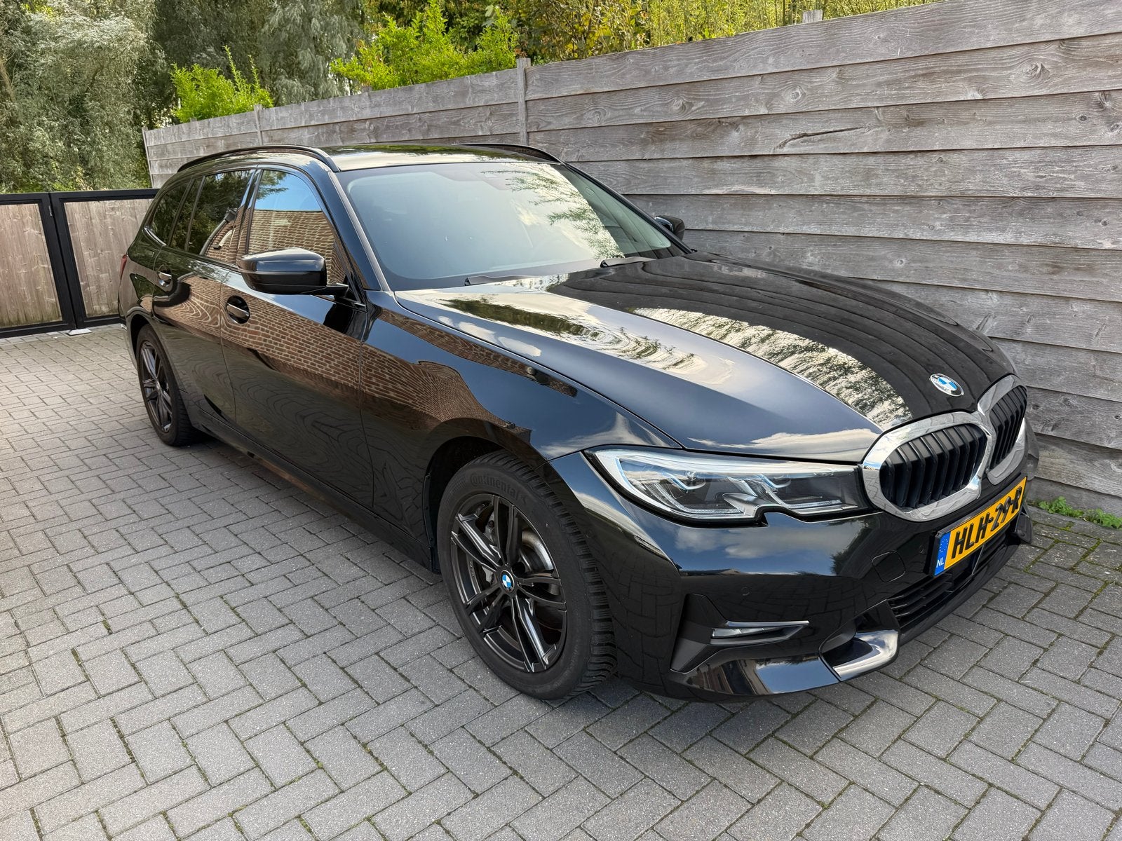 BMW 3-Serie 330e 292pk Xdrive Aut 2021 Zwart, Auto's, 1998 cc, 4 cilinders, 1865 kg, Zwart