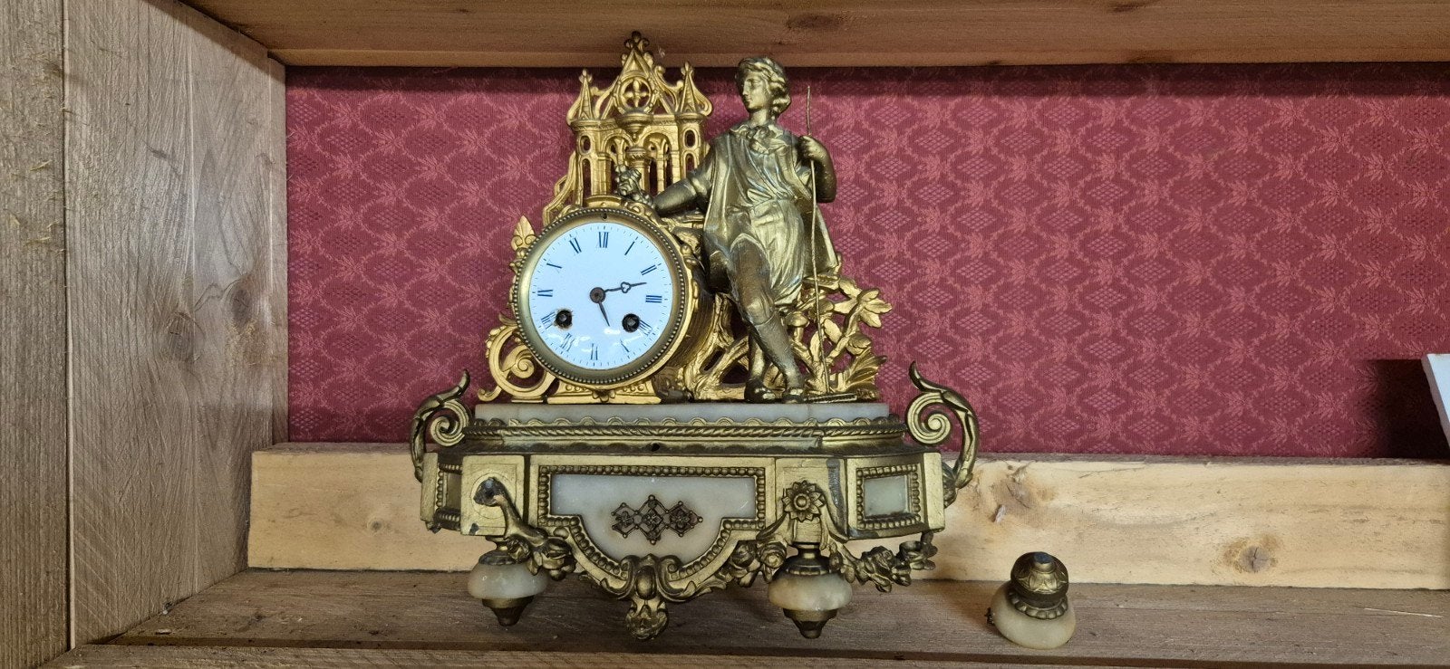 Antieke Franse pendule met bronzen beeld en marmeren basis, Antiek en Kunst, Ophalen of Verzenden