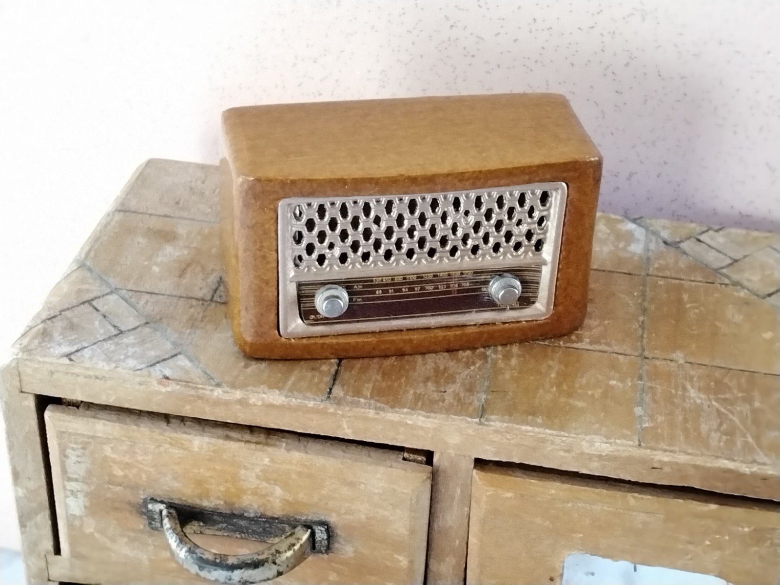 vintage stijl houten radio poppenhuis muizenhuis, Verzenden, Zo goed als nieuw, Gebruiksvoorwerp