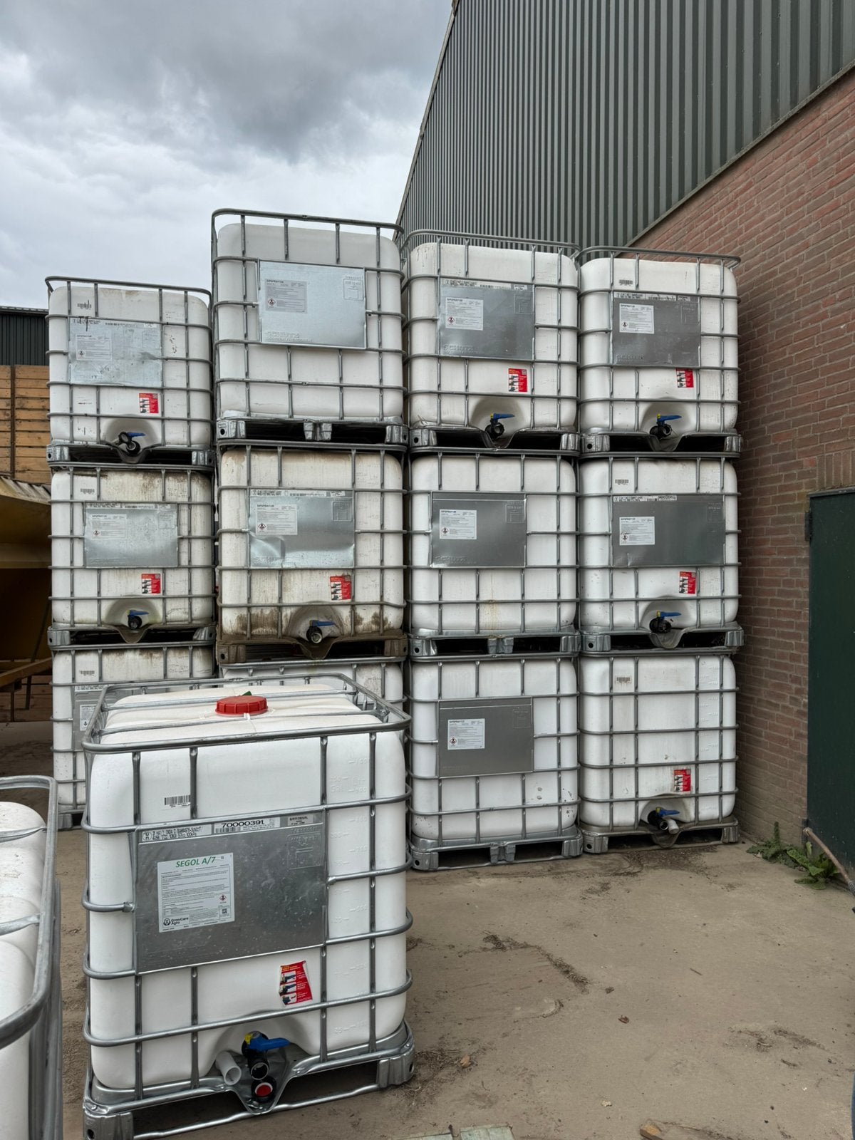 1000L ibc vaten, 150 liter of meer, Ophalen, Zo goed als nieuw