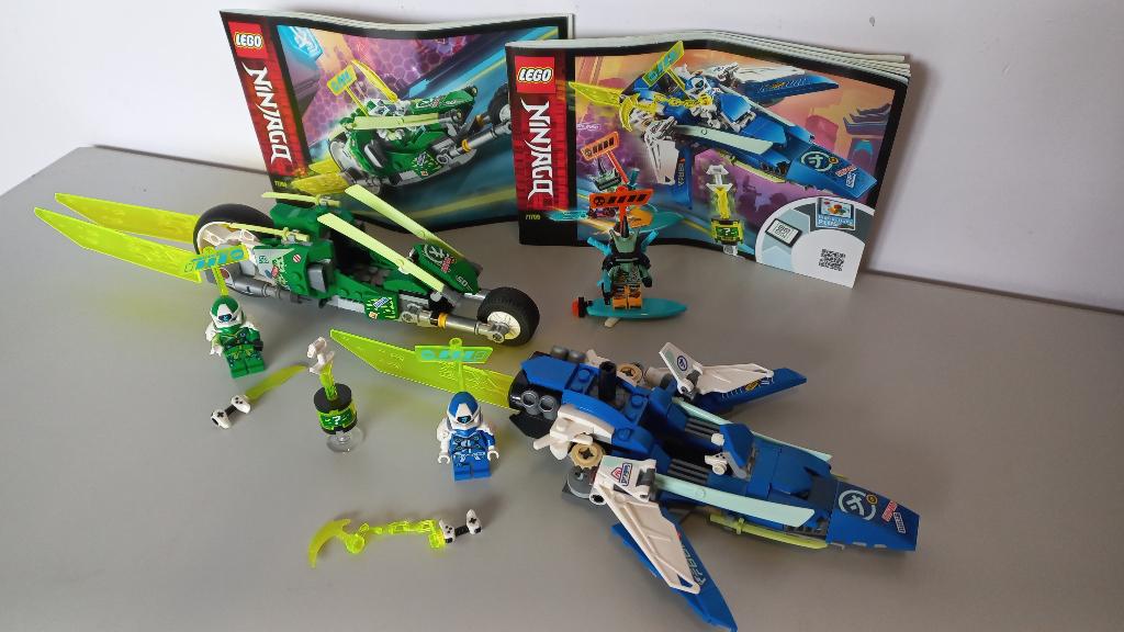 lego ninjago 71709 Jay and Lloyd's Velocity Racers met boek, Compleet, Lego, Ophalen of Verzenden, Zo goed als nieuw