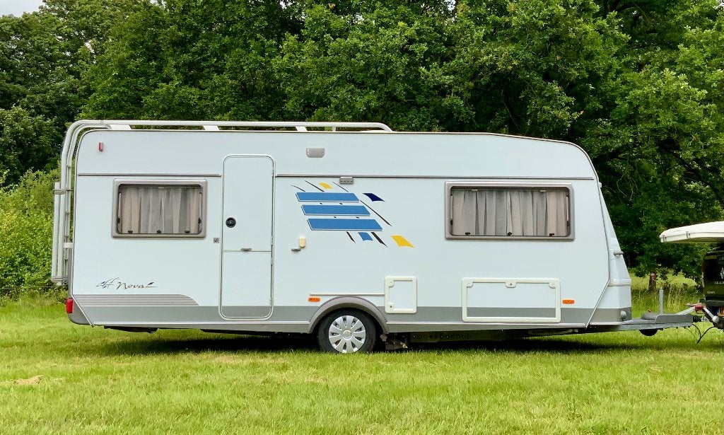 Eriba Nova 540B, Rondzit, Schokbreker, Frans bed, Particulier
