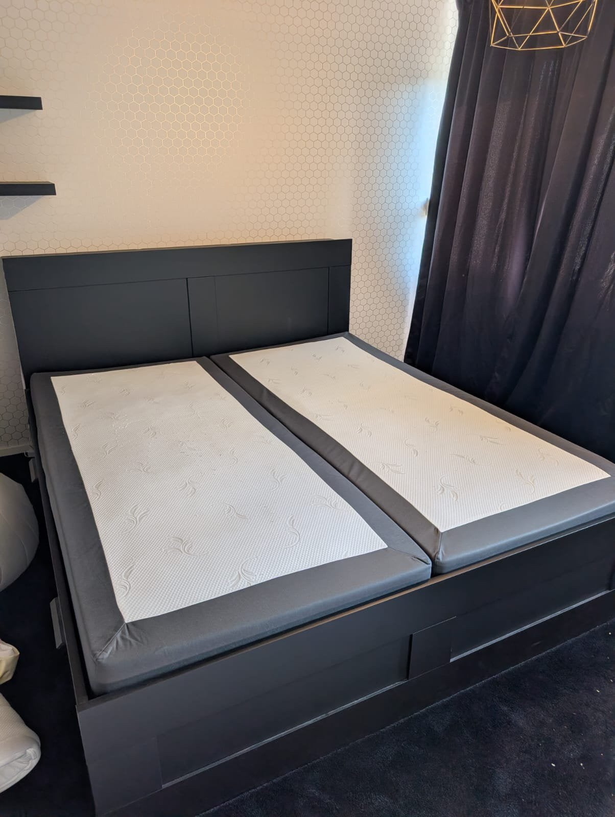 ZSM OPHALEN! IKEA bed met hoofdeinde met bergruimte, Ophalen, Zo goed als nieuw, Tweepersoons, 180 cm