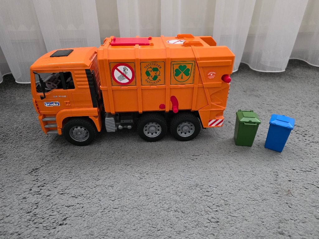 Bruder speelgoed vuilniswagen, Ophalen, Gebruikt