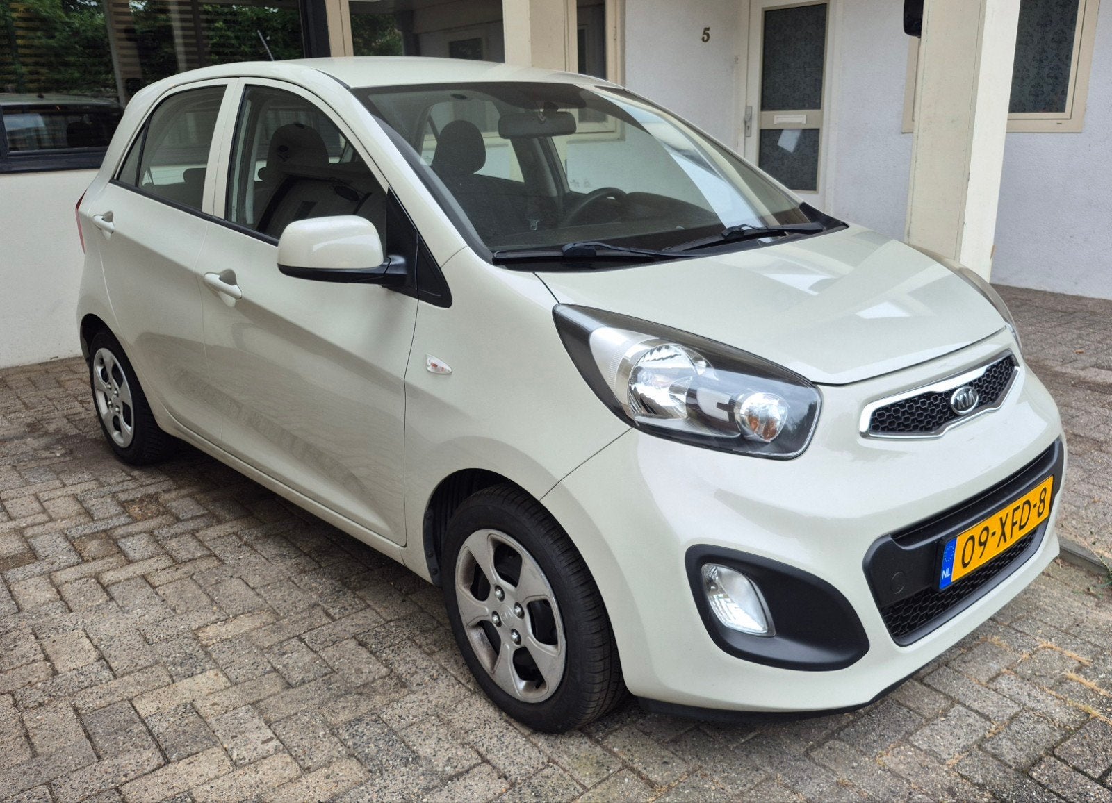 Kia Picanto 1.0 Cvvt 5-DRS 2012 Beige. 58.500km, Auto's, Kia, Voorwielaandrijving, 400 kg, Beige, Origineel Nederlands
