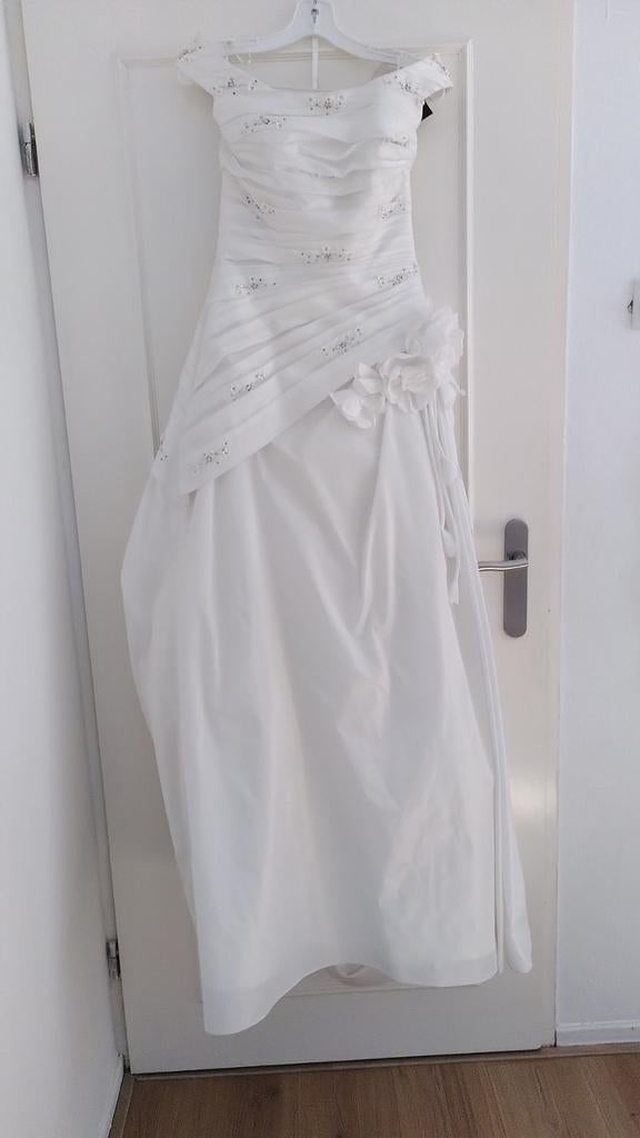 Elegante Trouwjurk met sleep, strass en Bloemenapplicaties, Ophalen, Trouwjurk, Wit, Onbekend