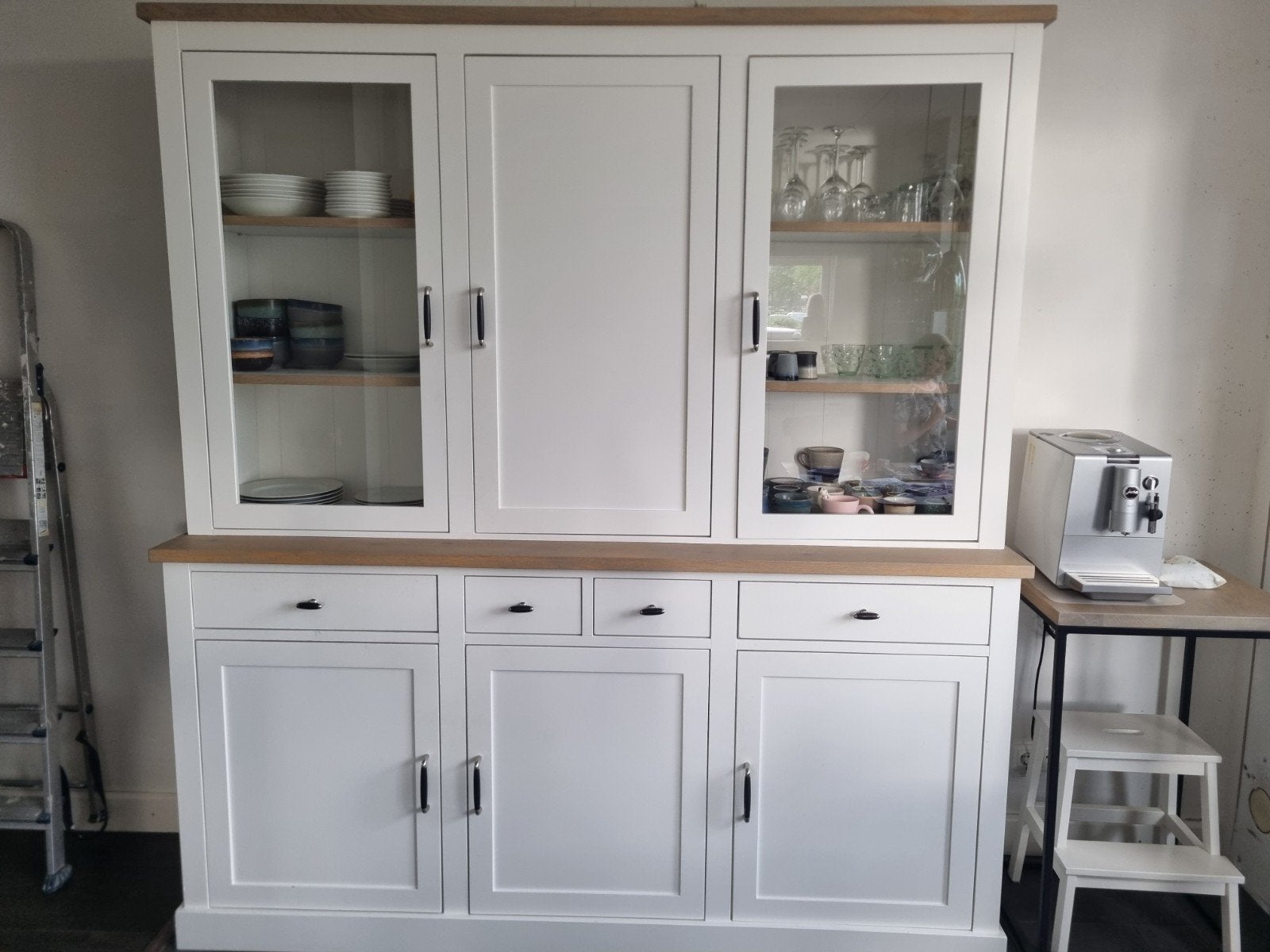 Witte buffetkast met eiken blad - landelijk/modern, Huis en Inrichting, Kasten | Buffetkasten, Ophalen, 150 tot 200 cm, Zo goed als nieuw