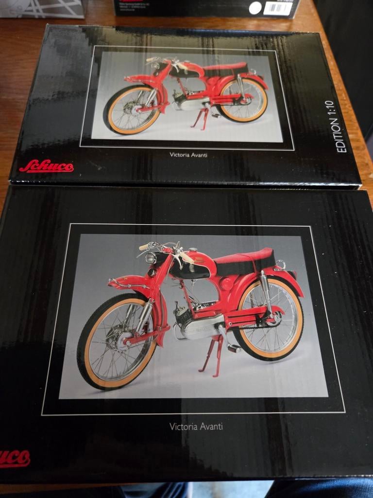 Victoria avanti 1:10 schuco modelbrommer, Hobby en Vrije tijd, Modelauto's | 1:5 tot 1:12, Ophalen of Verzenden, Zo goed als nieuw