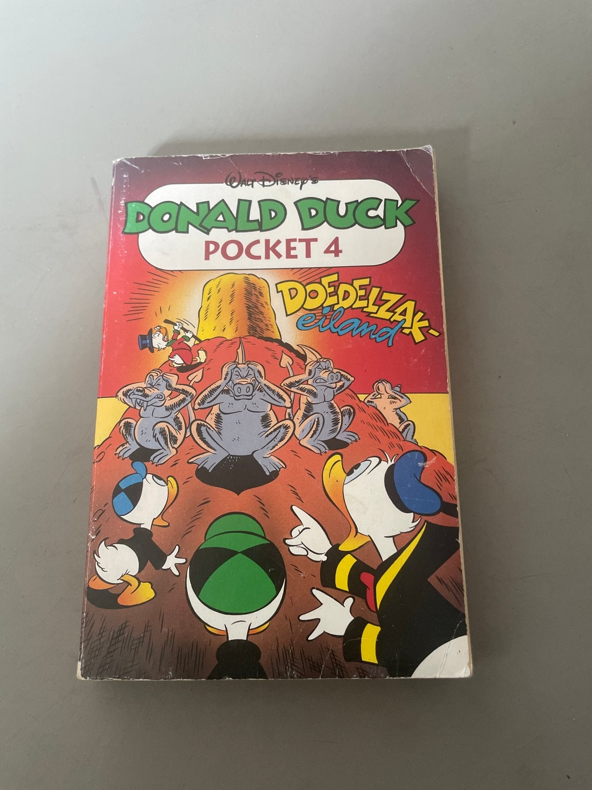 Donald Duck Pocket 4: Doedelzak-eiland, Eén stripboek, Ophalen, Gelezen