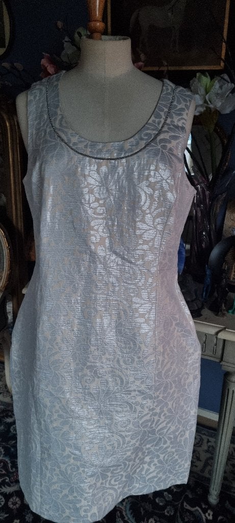 jurk Atmos fashion maat 38/40  creme Linnen met zilver, Kleding | Dames, Jurken, Maat 38/40 (M), Beige, Atmos fashion, Nieuw