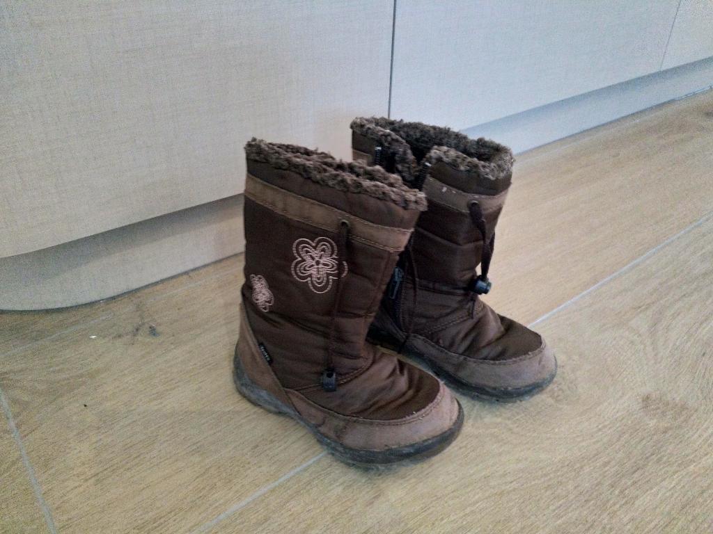 Snowboots maat 27 meisje, Gebruikt, Meisje, Ophalen of Verzenden, Laarzen