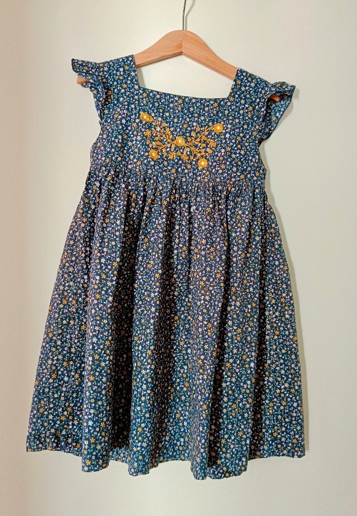 meisjesjurk met bloemenprint; maat 122 of 7 jaar., Meisje, Nieuw, Ophalen of Verzenden, Jurk of Rok