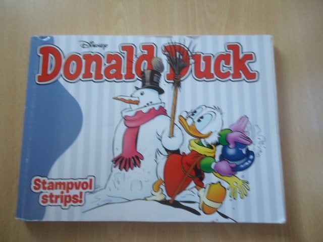 Donald Duck oblong, Stampvol strips!, Eén stripboek, Ophalen of Verzenden, Zo goed als nieuw