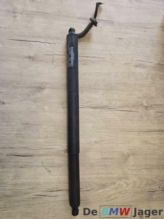 Gasveer achterklep BMW 2-serie Active Tourer F45 51247348523, Gebruikt, Ophalen of Verzenden, BMW, BMW