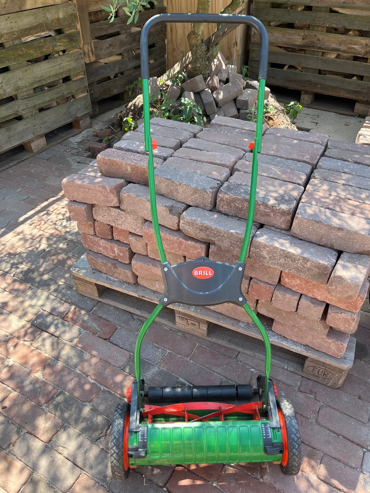 Brill Luxus 38 handgrasmaaier, Tuin en Terras, Grasmaaiers, Ophalen, Gebruikt, Handgrasmaaier, 30 t/m 39 cm