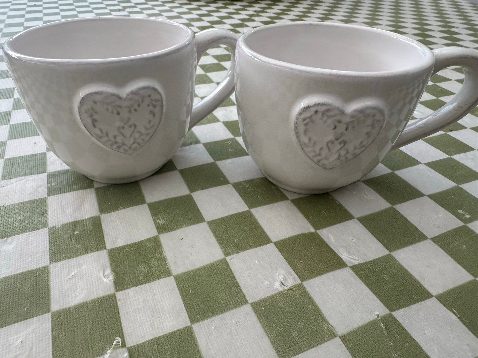 Twee Riverdale chocomelk kopjes met hartjes, Ophalen, Overige merken, Keramiek, Zo goed als nieuw