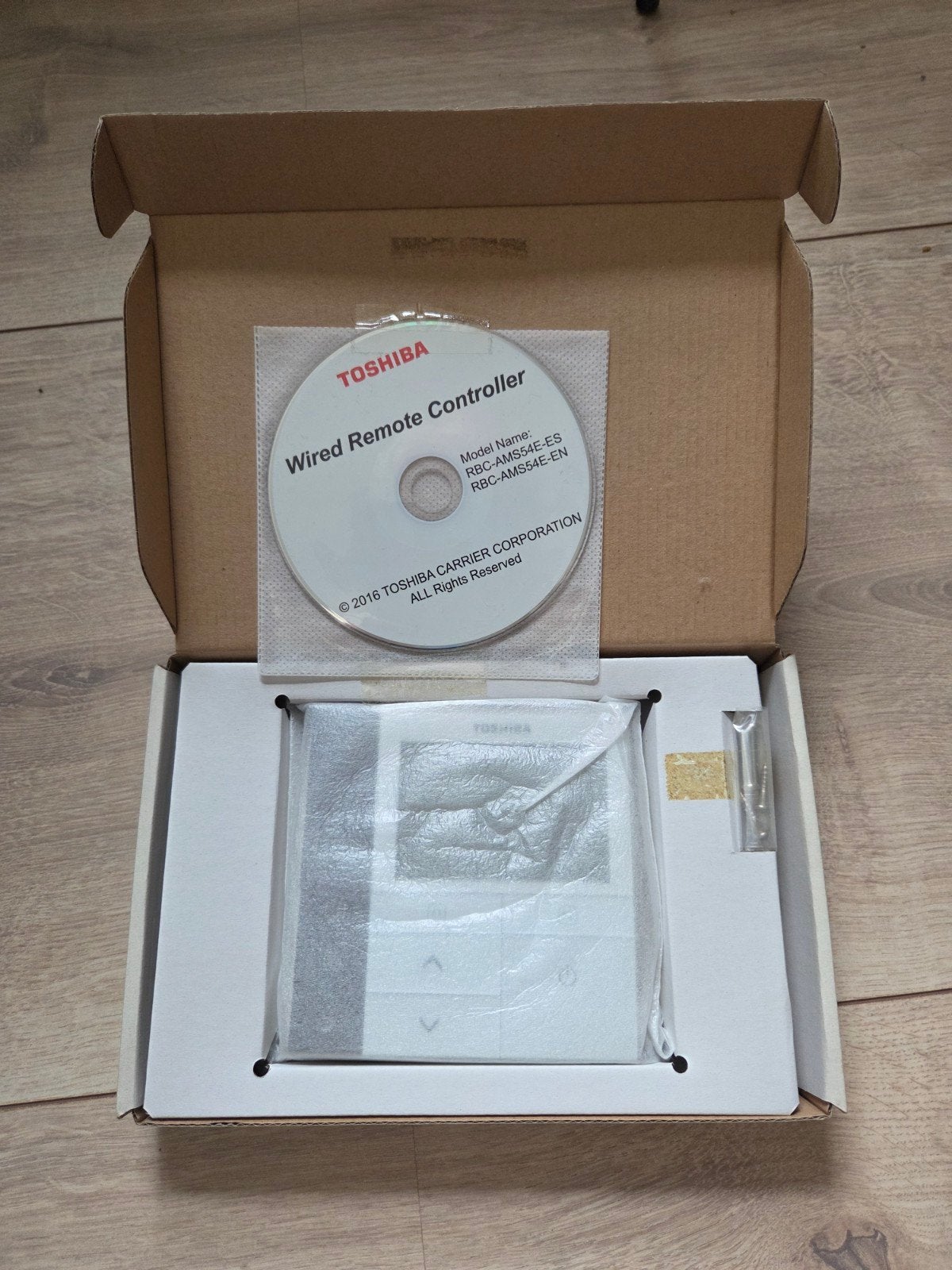 Toshiba Airco afstandsbediening RBC-AMS54E-ES Nieuw, Nieuw, 3 snelheden of meer, Ophalen of Verzenden, Afstandsbediening