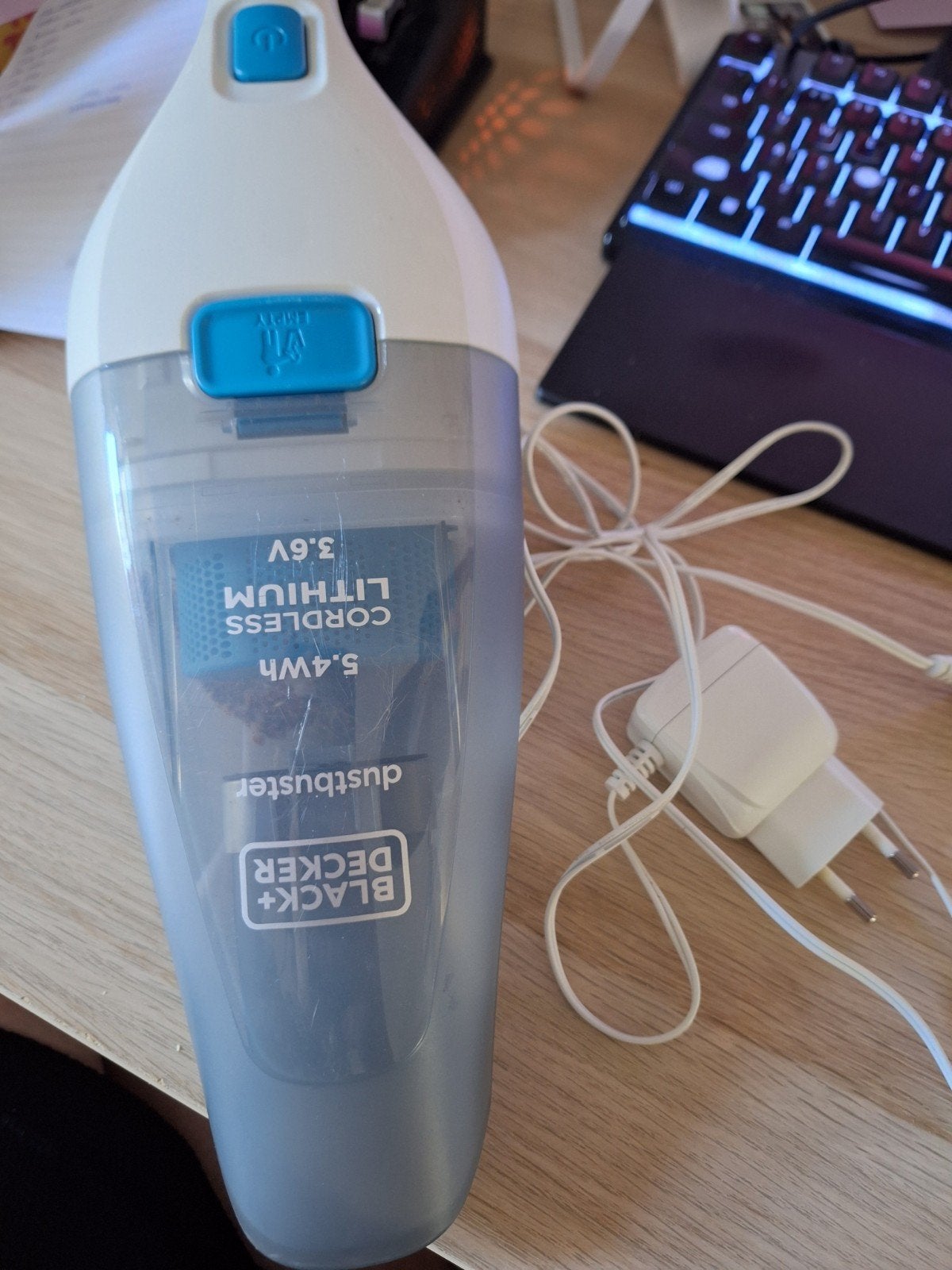 Black+Decker Dustbuster Kruimeldief 3.6V, Overige merken, Gebruikt, Kruimeldief, Draadloos