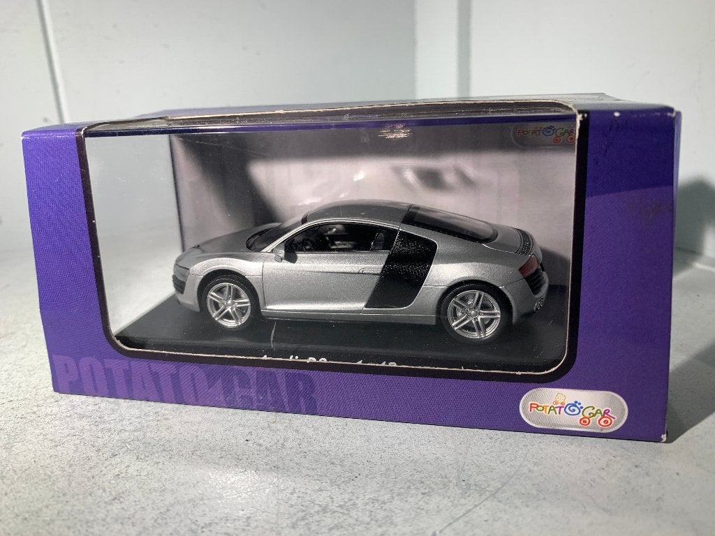 Audi R8 1:43 modelauto - Zilverkleurig, Ophalen of Verzenden, Zo goed als nieuw, Auto, Overige merken