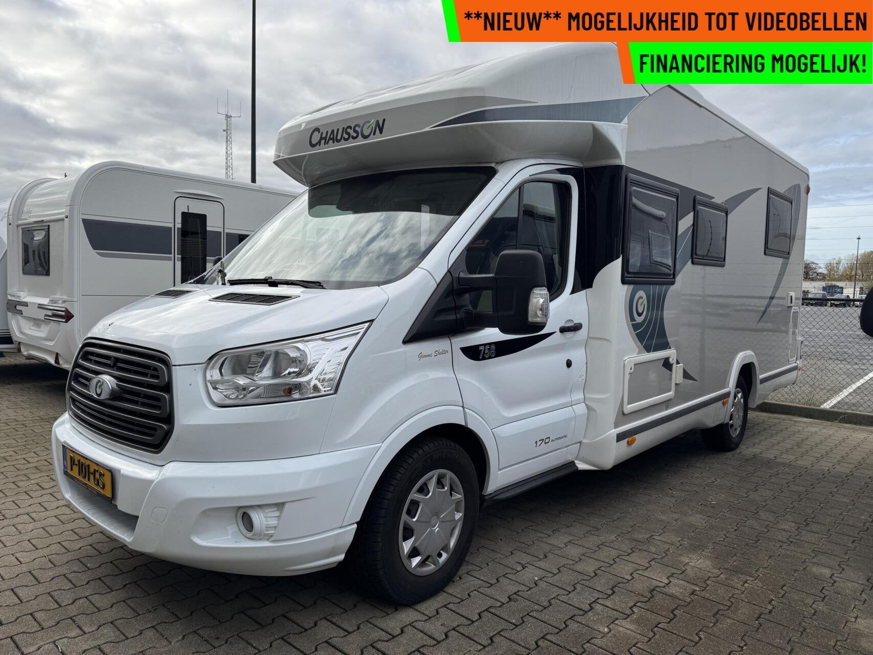 Chausson 758 TITANIUM AUTOMAAT, QUEENSBED, HEFBED, 20396 KM, Automaat, Diesel, Airbags, Tot en met 4