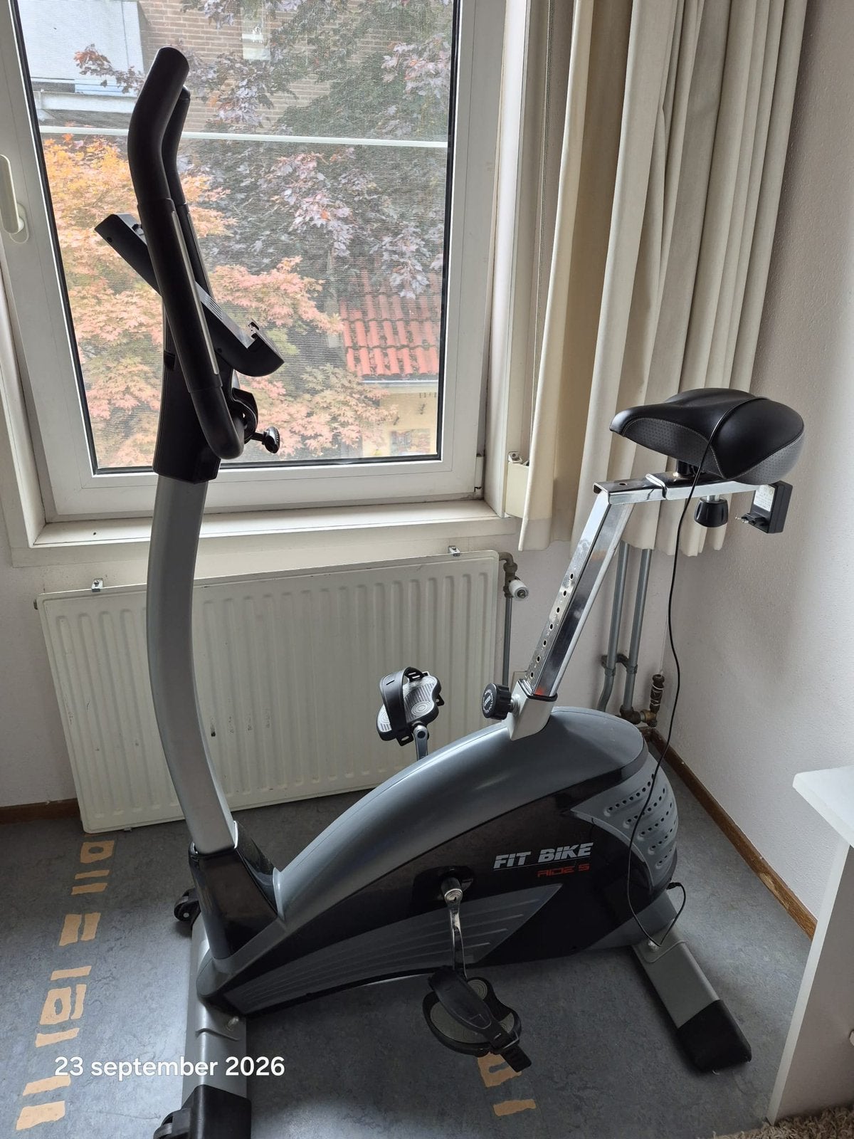 FitBike Ride 5 iPlus hometrainer – met handleiding, Ophalen, Gebruikt, Metaal, Benen