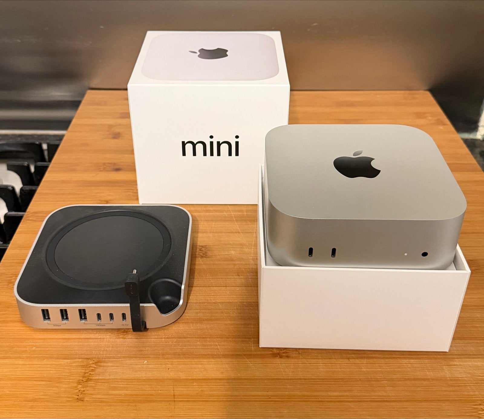 Apple Mac Mini met originele doos en hub, Computers en Software, 2 tot 3 Ghz, Ophalen of Verzenden, Zo goed als nieuw, Mac Mini