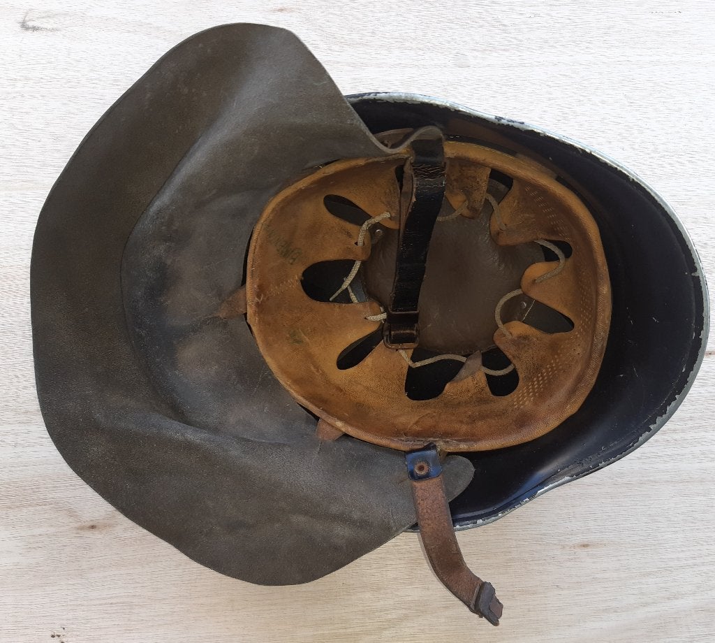 Oude brandweerhelm, Verzenden
