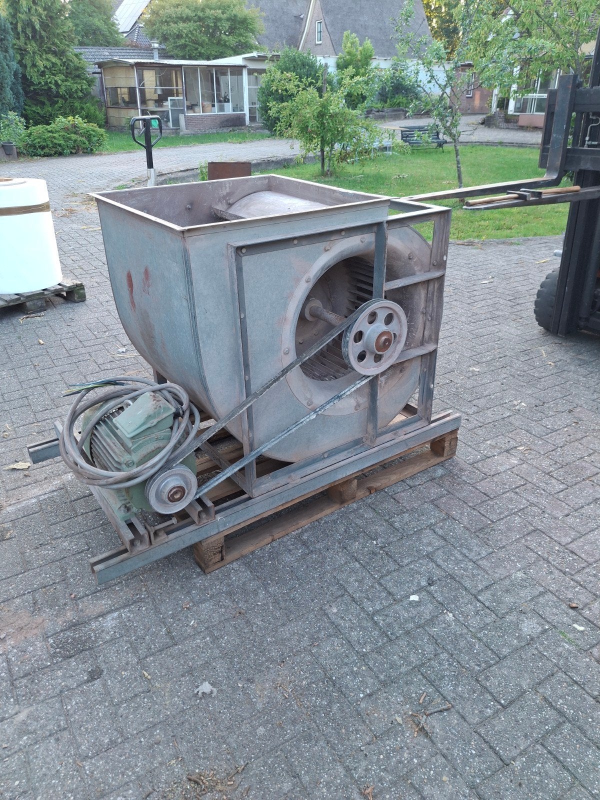 Radiaal slakkenhuis ventilator 7,5kW - Werkplaats afzuiging, Doe-het-zelf en Verbouw, Ophalen, Ventilator