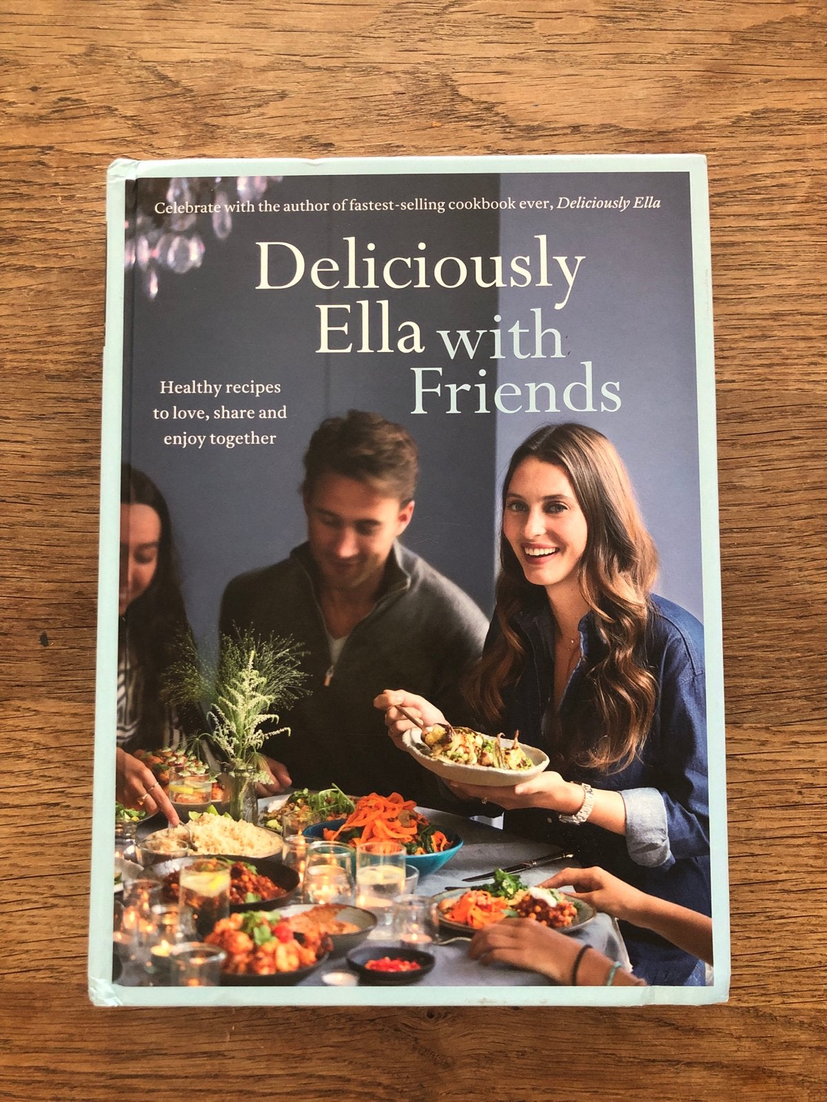 Deliciously Ella with Friends - Kookboek, Ophalen, Hoofdgerechten, Zo goed als nieuw, Gezond koken