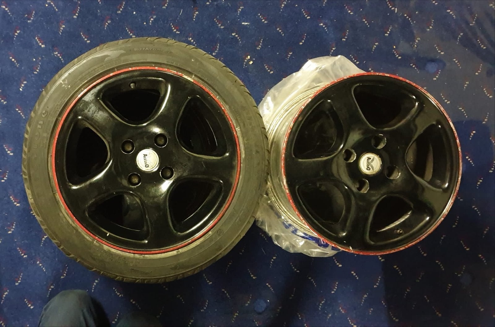 Peugeot 205 Velgen - Zwart met Rode Rand, Ophalen, 14 inch, Gebruikt, Velg(en)