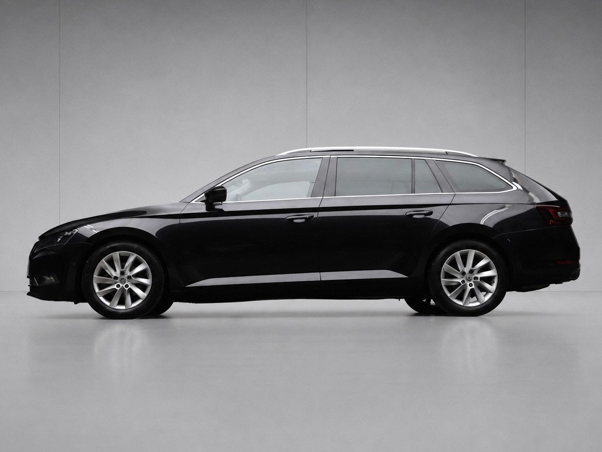 Skoda Superb Combi 1.4 TSI ACT Style Business Sport (PANORAM, Auto's, 730 kg, Gebruikt, Euro 6, 4 cilinders