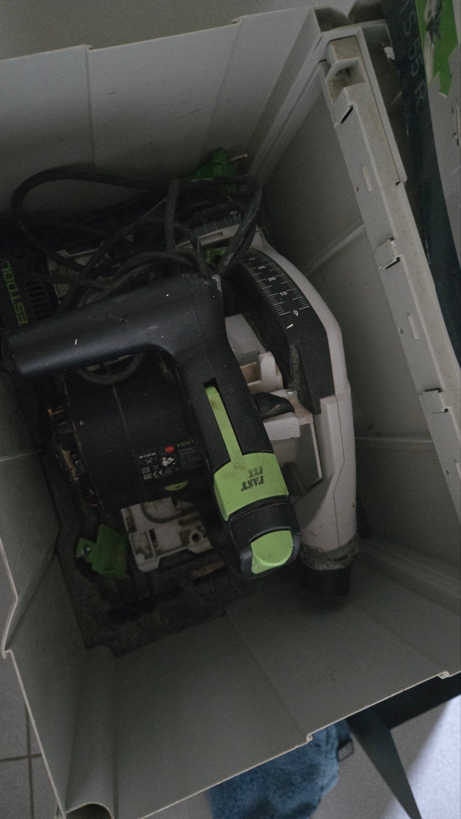 Festool invalzaag werkt maar komt niet op toeren, Ophalen, 1200 watt of meer, Invalzaag, 30 tot 70 mm