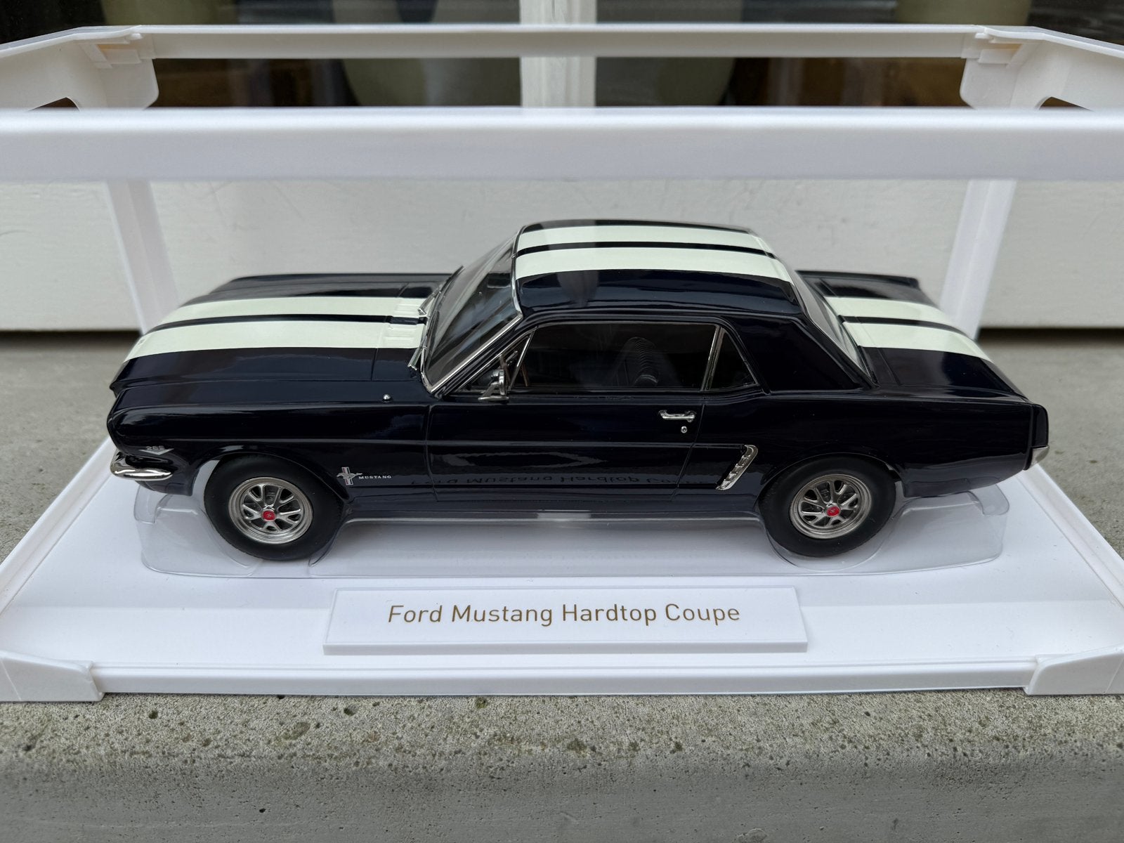 1:18 Ford Mustang Hardtop Coupe Blue 1965 Norev 182805, Auto, Norev, 70-72 Av. de Bohlen, Vaulx-en-Velin, 69120, France, Norev