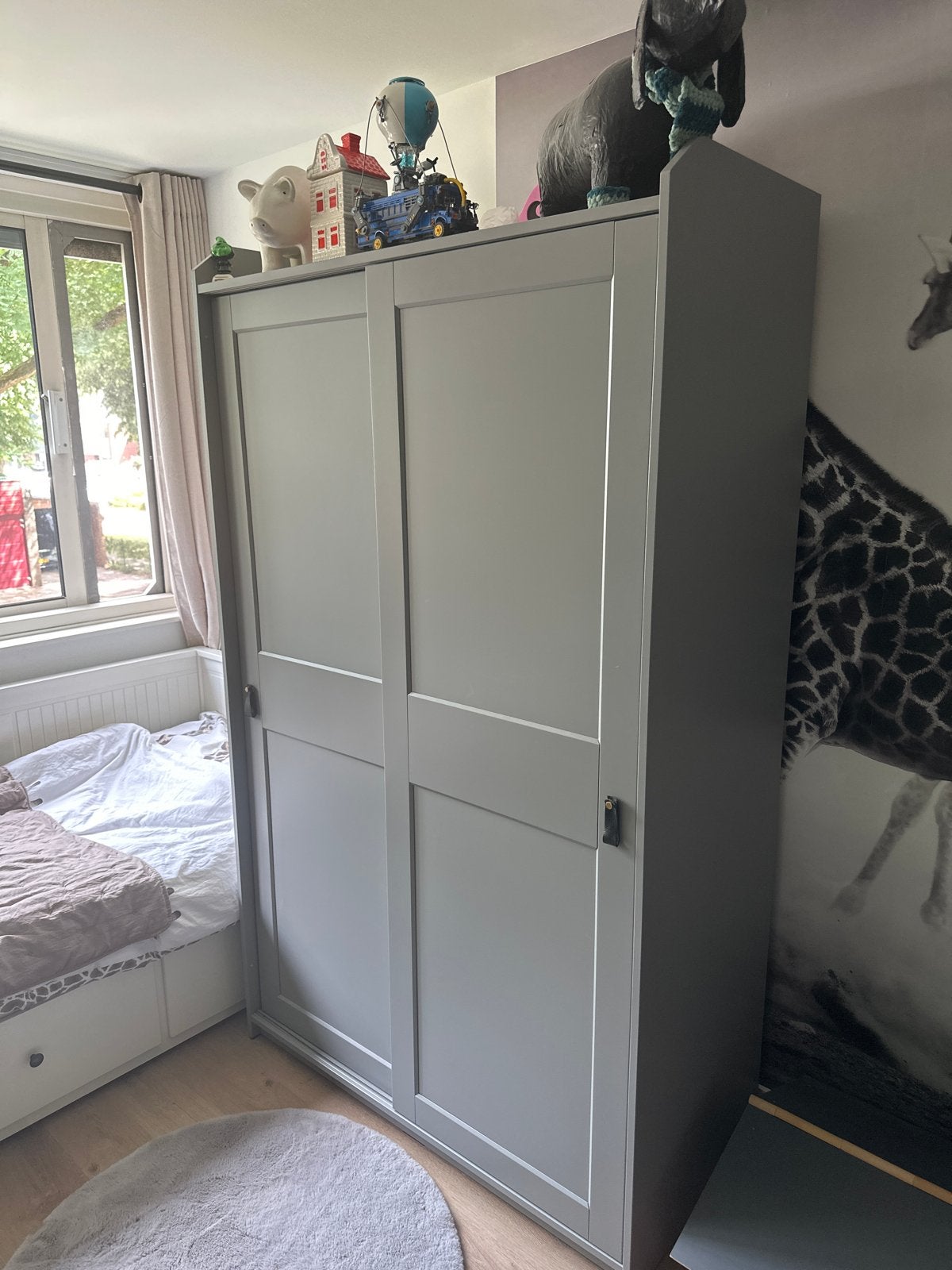 IKEA HAUGA Schuifdeurkast - Zo goed als nieuw!, Ophalen, 100 tot 150 cm, Zo goed als nieuw, 150 tot 200 cm