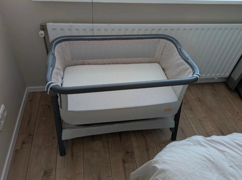 Co sleeper Tutti Bambini Cozee inclusief aerosleep matrasje, Ophalen of Verzenden, Zo goed als nieuw, Wieg