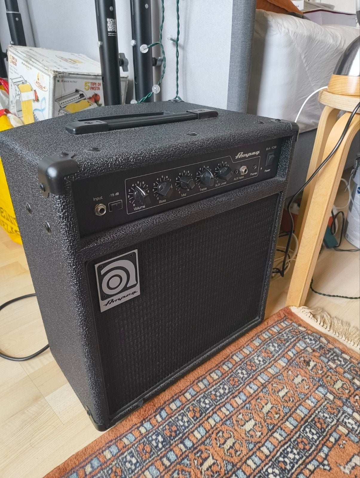 Ampeg BA-108 Basgitaarversterker, Ophalen of Verzenden, Zo goed als nieuw, Basgitaar, Minder dan 50 watt