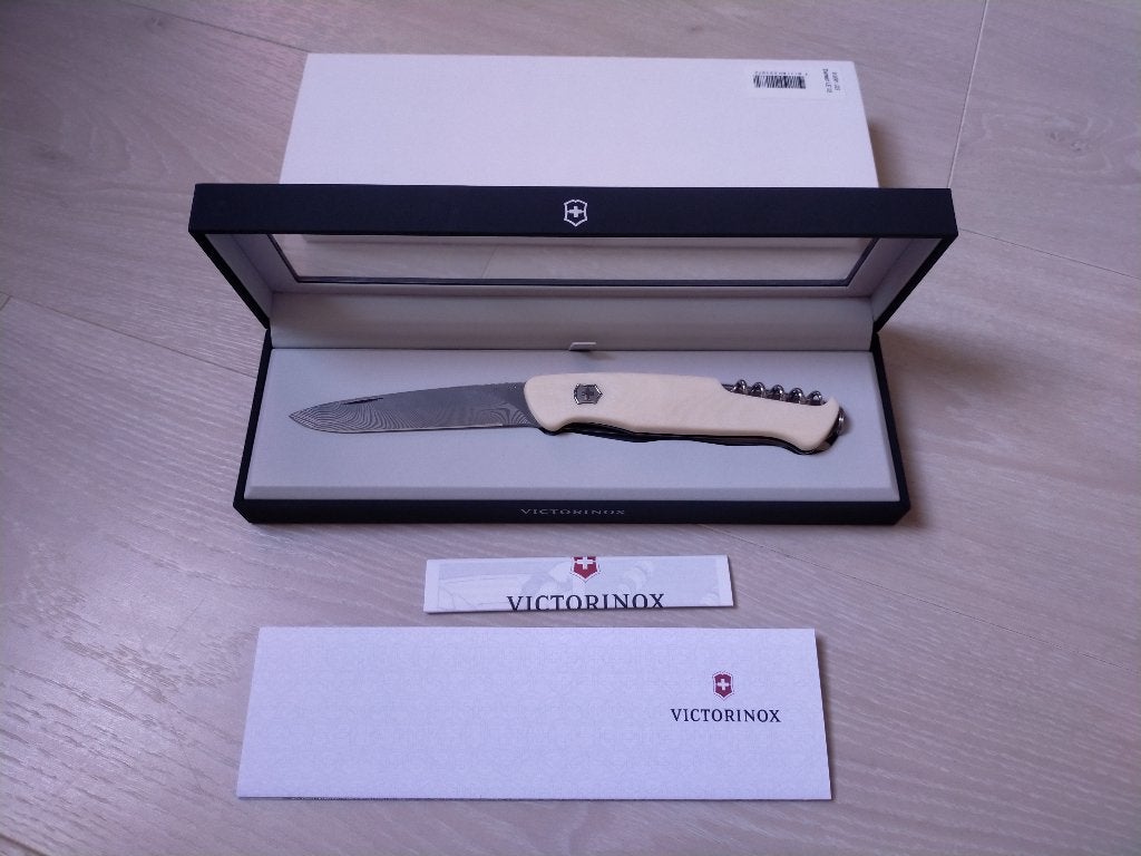 Victorinox ranger 55 damast limited edition 2023 zakmes, Ophalen of Verzenden, Nieuw