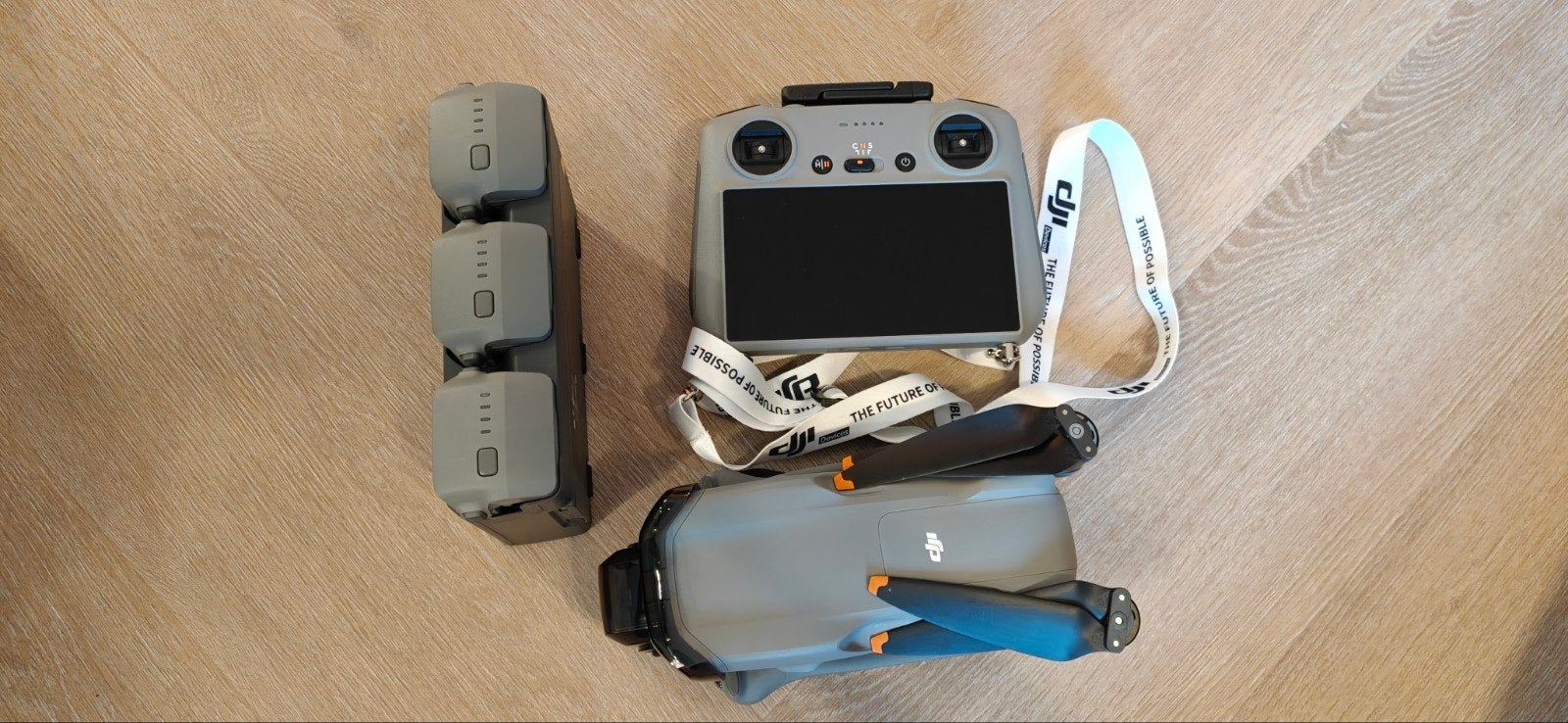 DJI Air 3 Fly More Combo met RC 2 en filters, Audio, Tv en Foto, Drones, Zo goed als nieuw, Cameradrone, Topkwaliteit, DJI, 250 tot 900 gram