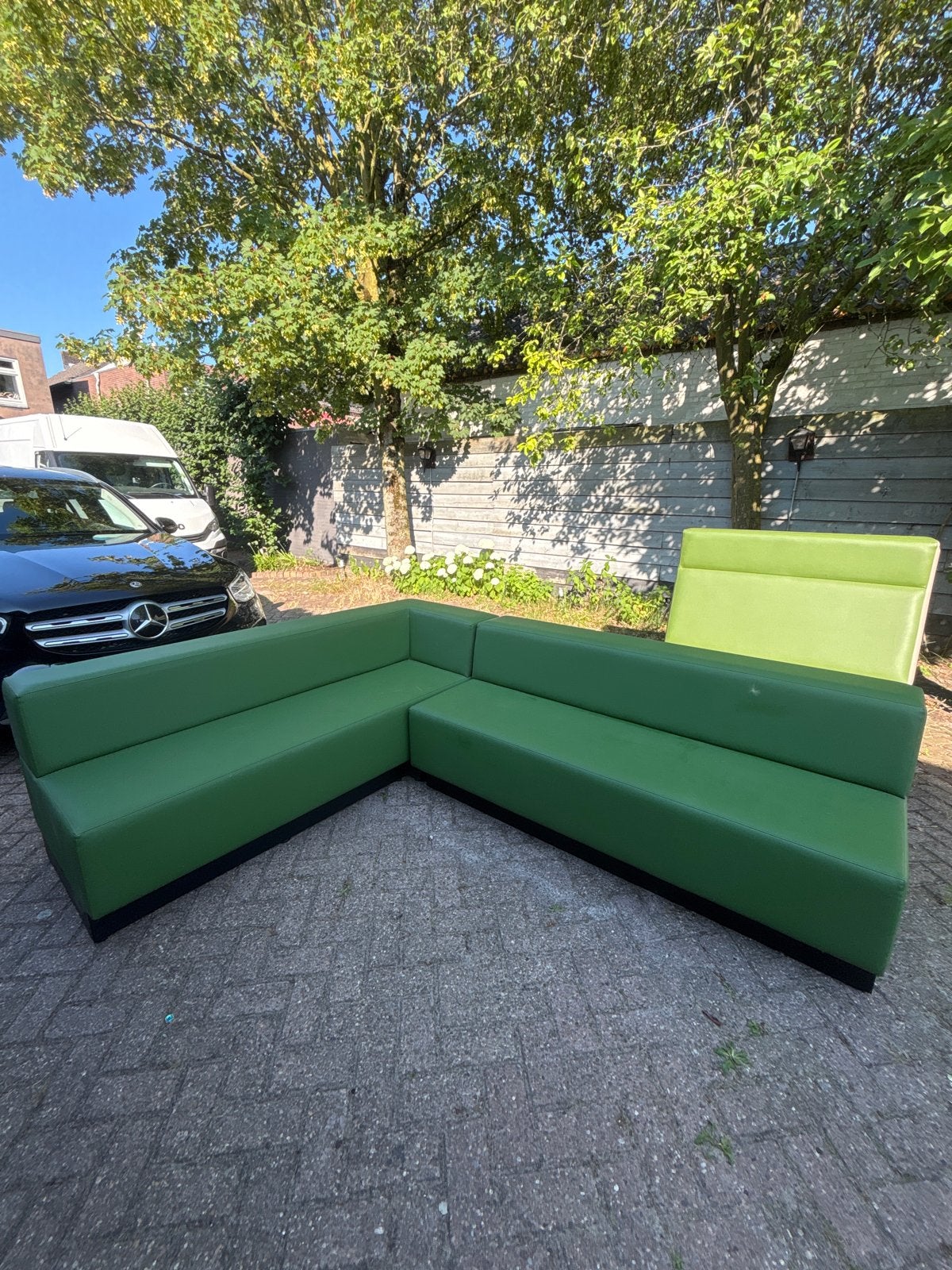 Groene hoekbank met losse 3-zits bank, Gebruikt, Hoekbank, 300 cm of meer, 75 tot 100 cm
